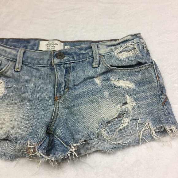 Abercrombie & Fitch Shortie Shorts Flap Pockets - Picture 7 of 7